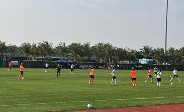 龙珠直播-热身赛山东泰山1比2被大连逆转，新星内切远射破门，两套阵容出场|英博|大连英博|泰山队|王昊斌|梅帅军_新浪体育_新浪新闻