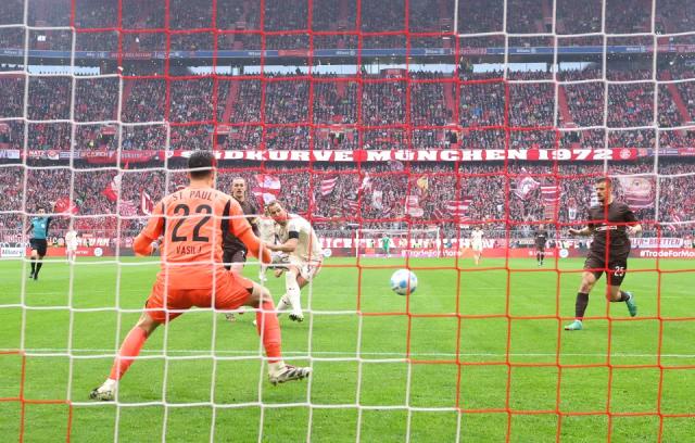 拜仁的晴天霹雳×3，伊藤洋辉今季第3次跖骨骨折！